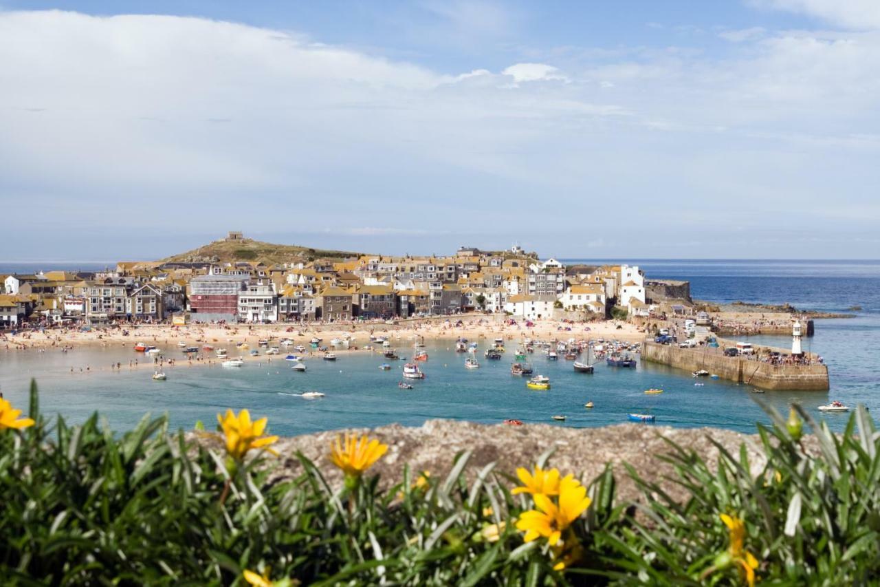 The Lighthouse Penthouse, Studio And Holiday Home St Ives Exterior foto